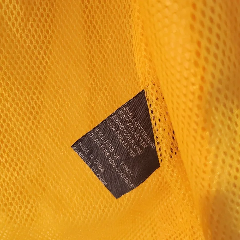 BRIGHT YELLOW WINDBREAKER MEDIUM VINTAGE RARE A MUST HAVE - Picture 9 of 15
